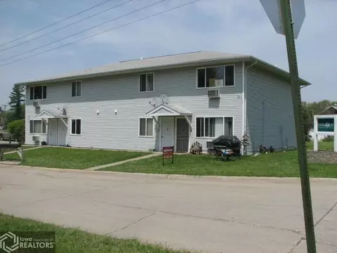 809 E 4th St, Tama, IA 52339 photo 1