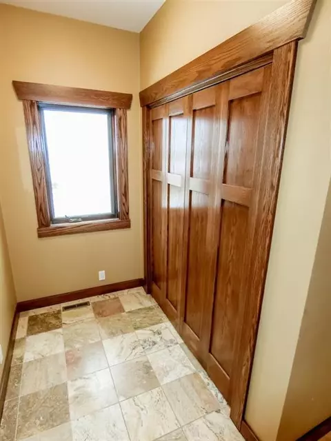 32307 E Ave, Conrad, IA 50621 photo 12