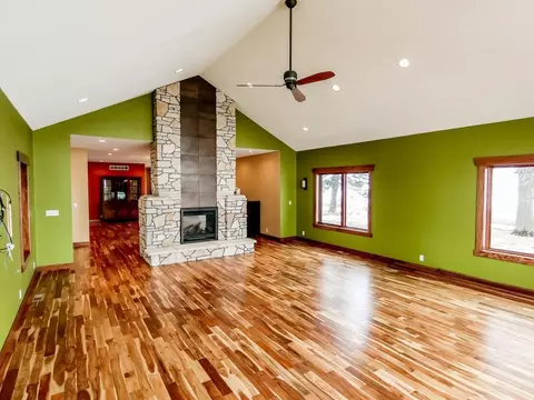 32307 E Ave, Conrad, IA 50621 photo 10