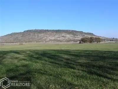 12345 Table Rock Rd, Central Point, OR 97502 photo 1
