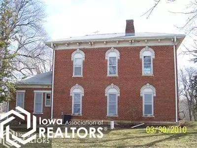 807 Apache St, Nevada, IA 50201 photo 2