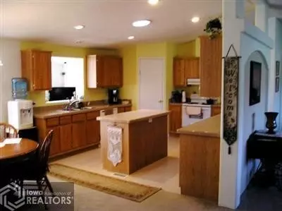 2466 Dodge Rd, Eagle Point, OR 97524 photo 5