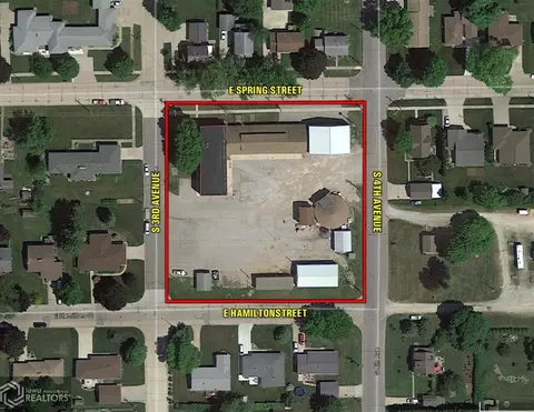 805 E Spring St, New Hampton, IA 50659 photo 29