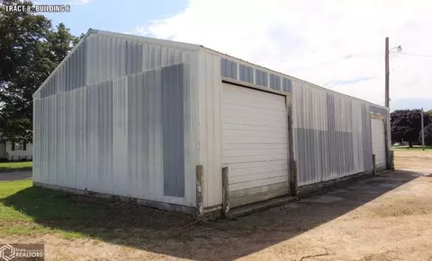 805 E Spring St, New Hampton, IA 50659 photo 22
