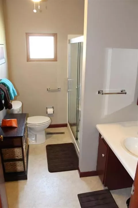 1314 6th St, Eldora, IA 50627 photo 9