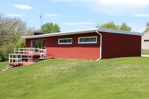 1314 6th St, Eldora, IA 50627 photo 2