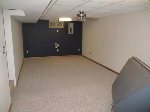 520 E Bluff St, Carroll, IA 51401 photo 11