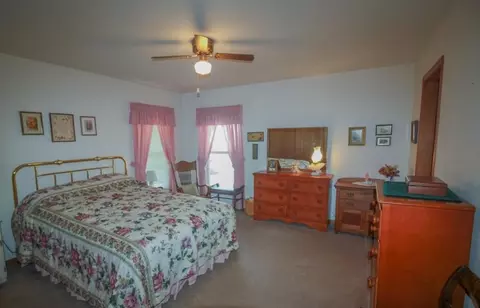 926 2nd St NW, Hampton, IA 50441 photo 13