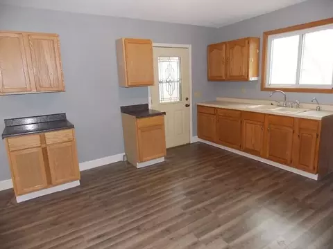 223 E Spring St, Manly, IA 50456 photo 6