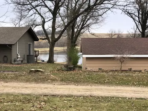2183 Docks Dr, Garwin, IA 50632 photo 2