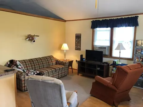 2183 Docks Dr, Garwin, IA 50632 photo 3