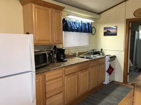2183 Docks Dr, Garwin, IA 50632 photo 5