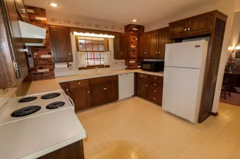 19 Spring Creek Ln, Hampton, IA 50441 photo 5