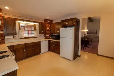 19 Spring Creek Ln, Hampton, IA 50441 photo 4