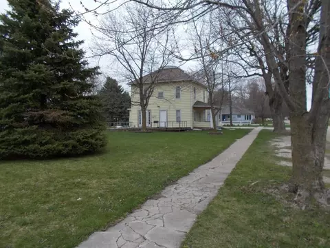 205 E First St, Orient, IA 50858 photo 4