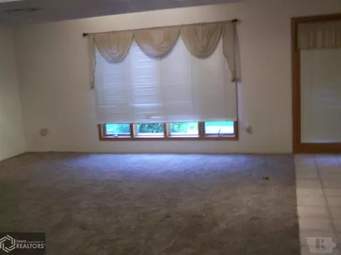 2406 Frontier Rd, Denison, IA 51442 photo 5