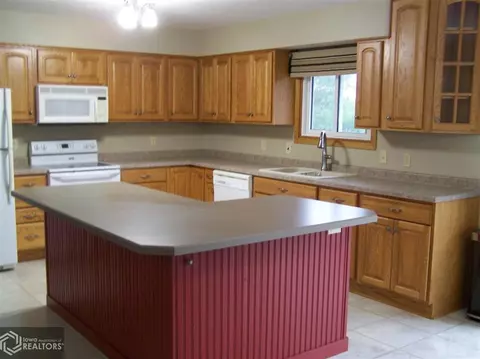 2406 Frontier Rd, Denison, IA 51442 photo 7