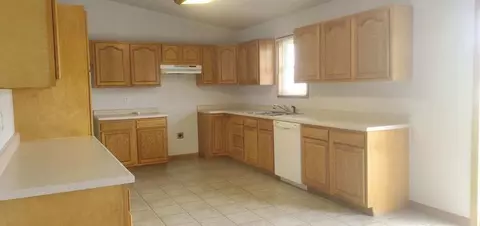 503 E 8th St, Glidden, IA 51443 photo 4