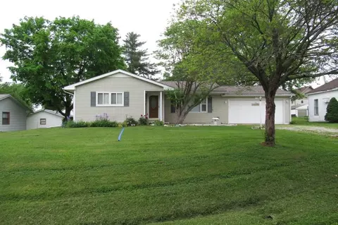 1731 Oak St, Hamilton, IL 62341 photo 1