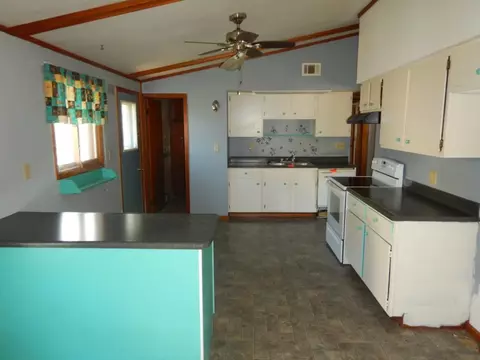 500 E Summit St, Creston, IA 50801 photo 3