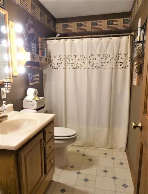 214 4th St, Dedham, IA 51440 photo 26