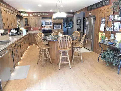 214 4th St, Dedham, IA 51440 photo 10