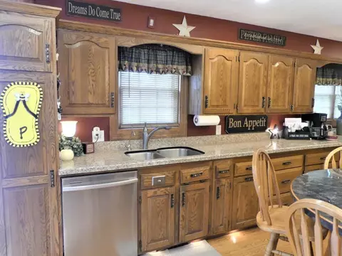 214 4th St, Dedham, IA 51440 photo 12