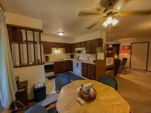 104 9th Pl NE, Hampton, IA 50441 photo 5