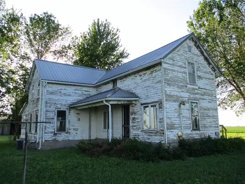 2394 U Ave, Clutier, IA 52217 photo 2