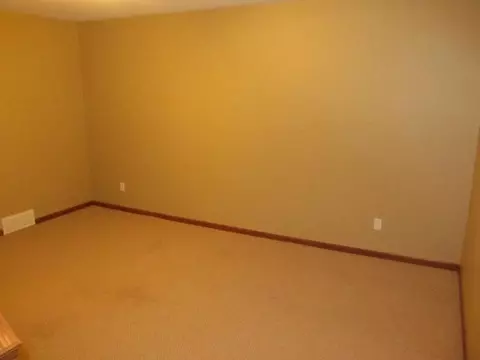 618 Ely Dr, Carroll, IA 51401 photo 17