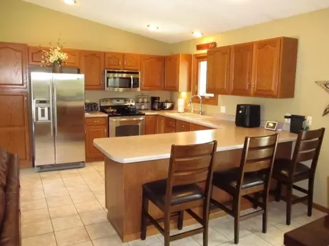 618 Ely Dr, Carroll, IA 51401 photo 2