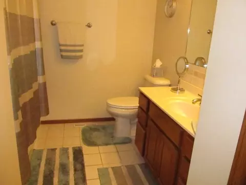 618 Ely Dr, Carroll, IA 51401 photo 10