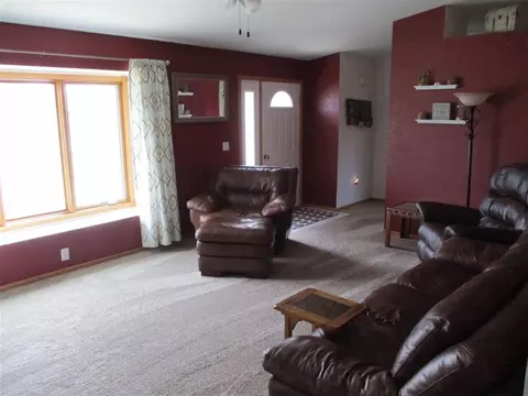 603 Ely Dr, Carroll, IA 51401 photo 3