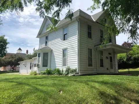 405 Eastern Ave, Stanton, IA 51573 photo 2