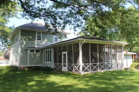 1019 4th St NE, Hampton, IA 50441 photo 3