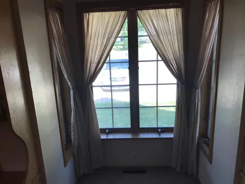 237 N Main St, Denison, IA 51442 photo 10