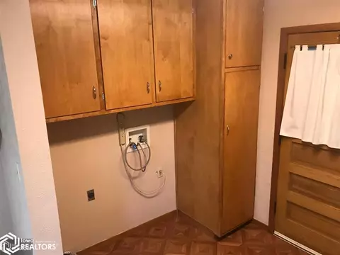 237 N Main St, Denison, IA 51442 photo 32