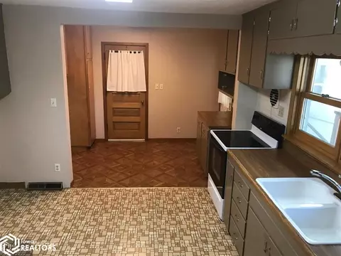 237 N Main St, Denison, IA 51442 photo 30