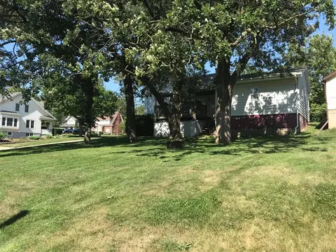 237 N Main St, Denison, IA 51442 photo 7
