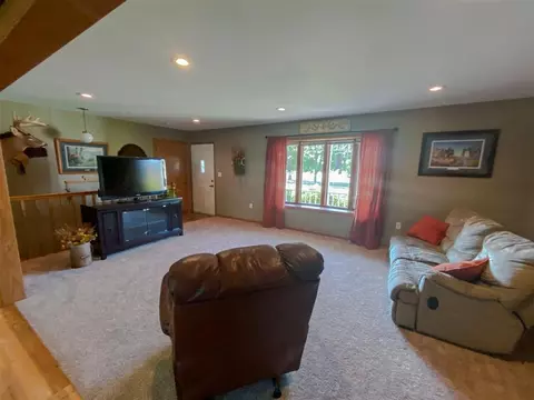 202 12th Ave NW, Hampton, IA 50441 photo 8
