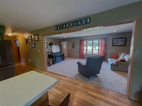 202 12th Ave NW, Hampton, IA 50441 photo 9