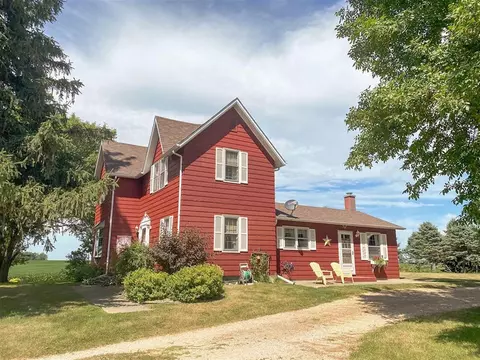1683 Quail Ave, Hampton, IA 50441 photo 1