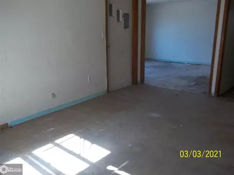 407 S Pine St, Creston, IA 50801 photo 15