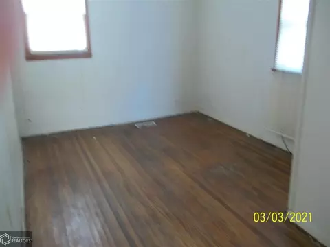 407 S Pine St, Creston, IA 50801 photo 18
