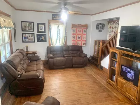 114 Cornell St, Eldon, IA 52554 photo 10
