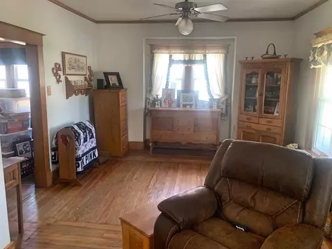 114 Cornell St, Eldon, IA 52554 photo 11