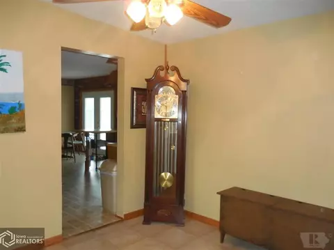 920 Elm St, Hamilton, IL 62341 photo 12