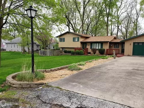 920 Elm St, Hamilton, IL 62341 photo 5