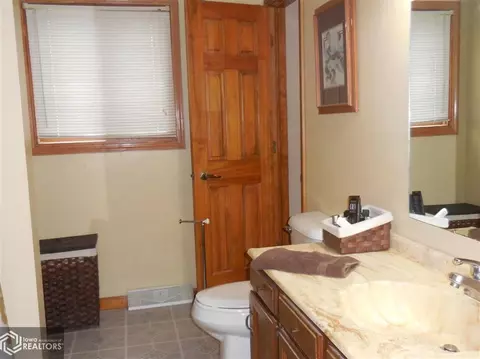 920 Elm St, Hamilton, IL 62341 photo 28