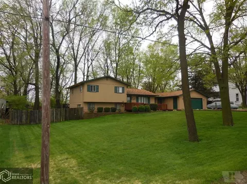 920 Elm St, Hamilton, IL 62341 photo 1